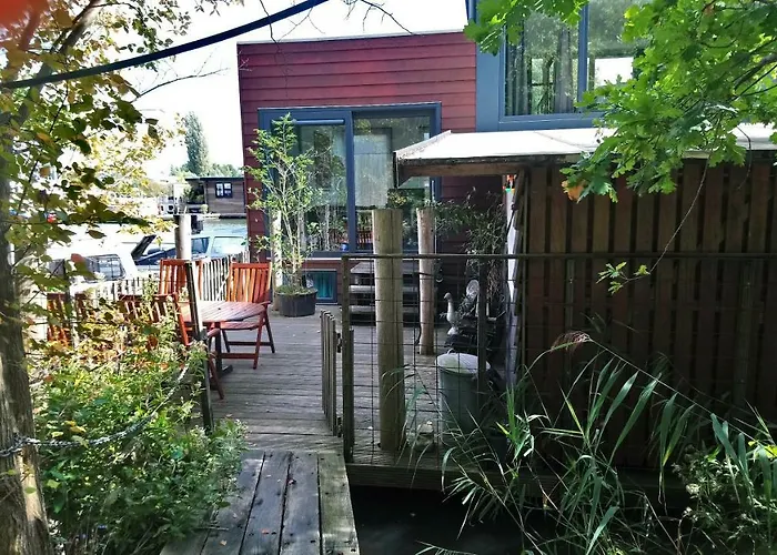 Hotel Houseboat Vliegenbos Amsterdam